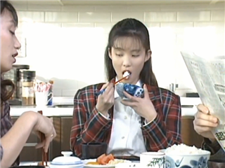 叛逆少女离家后遇到真爱..