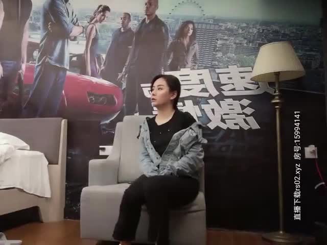 寻花代班小哥约了个牛仔外套妹子