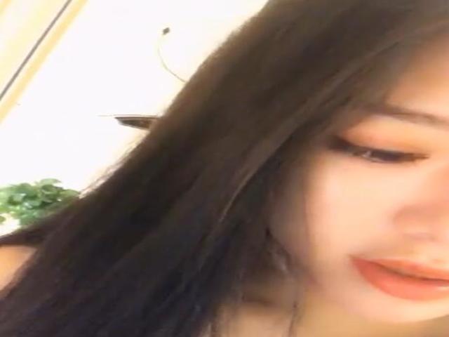 气质美女主播KIKI缺钱，改播黄播