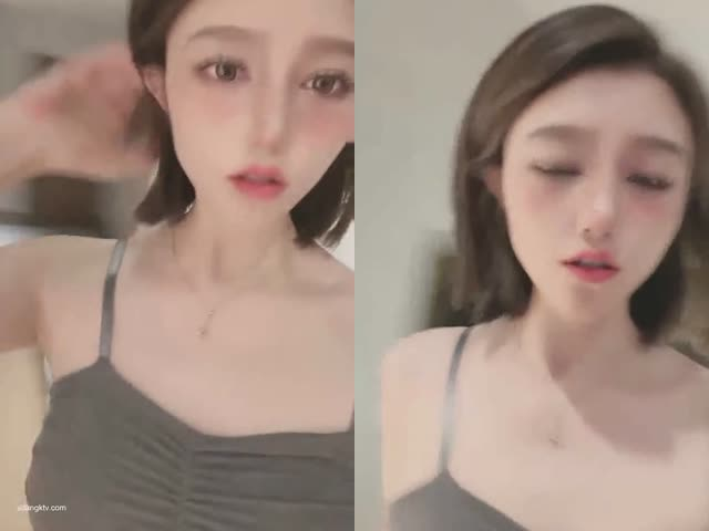 黑丝苗窕美乳骚骚淫声荡语撩骚互动,道具自慰…