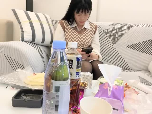 寻花偷拍-男主高价约操黑丝大奶兼职白领…