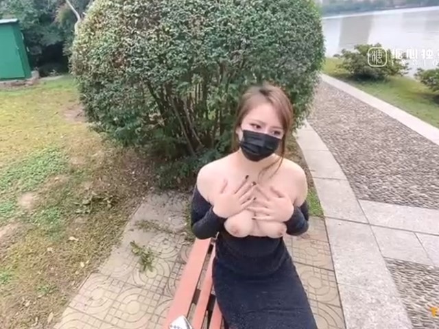 女王范大长腿黑丝骚货御姐▌美杜莎 ▌户外公园露出自慰干炮