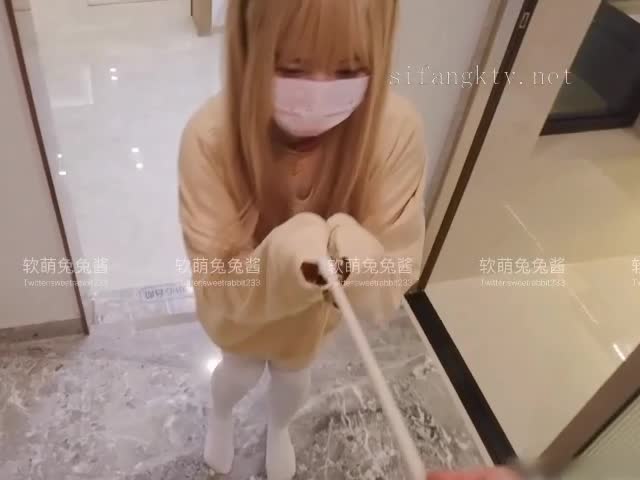 ✅推特 软萌兔兔酱 猫女 肛塞尾巴 露脸口交 啪啪做爱 呻吟  