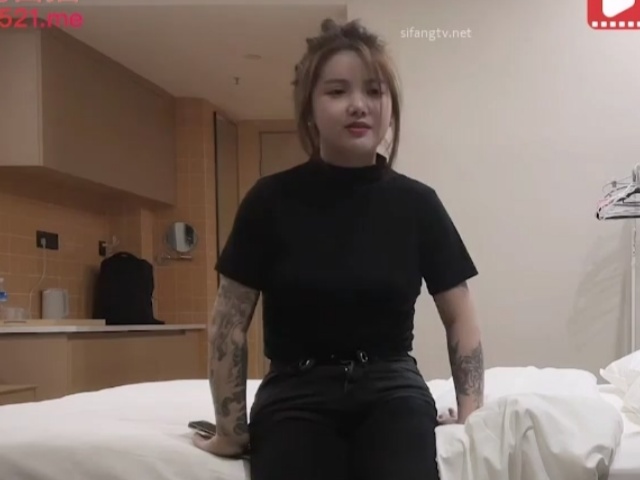 探花田伯光 - 约了个不爱穿胸衣的精神小妹胸又大又挺叫声超淫荡