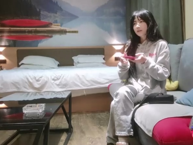 李白2 - 约操19岁刚破处的学生妹，嫩鲍清晰可见