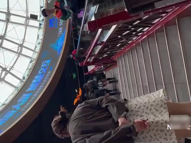 【精品CD】跟随的偷拍者