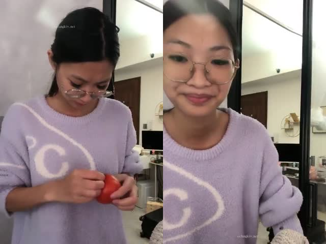 极品,跳跳蛇,咪咪发育的最棒,眼镜妹收费