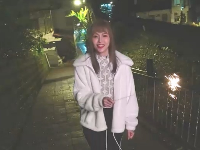 皇家华人 RAS-0252 POV 最甜女友一日约会天灯祈福浪漫纪录-坏坏