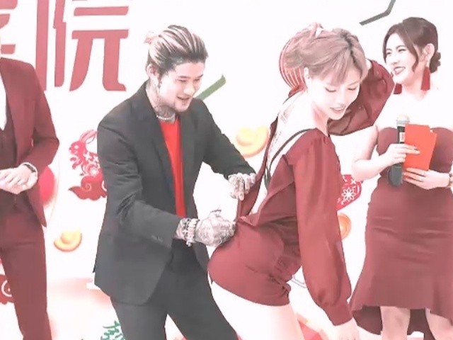 抖阴学院DYXY014雀王争霸-坏坏