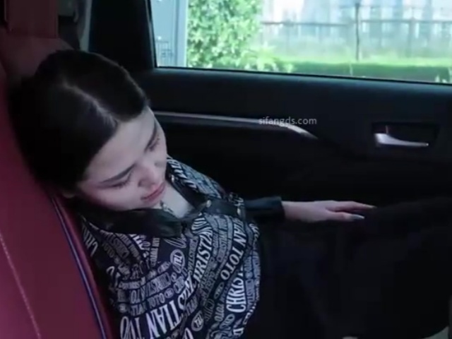 星空传媒XKG188注射媚药后不断被抽插的女司机-月牙