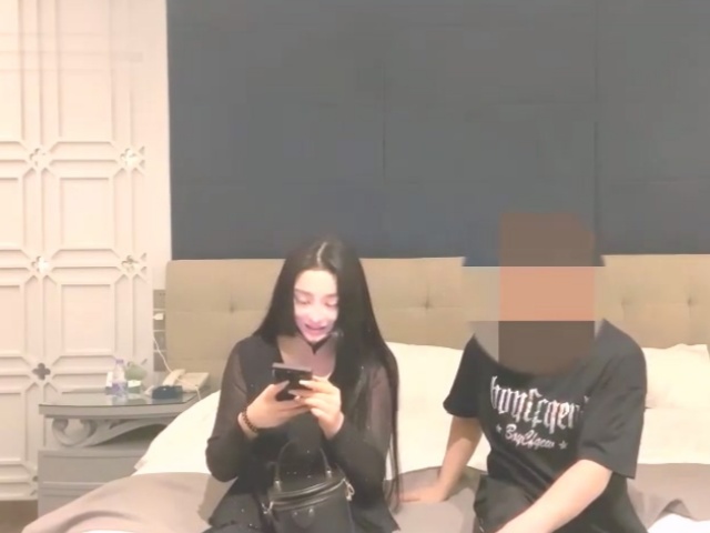 推车探花-气质模特性感抚媚