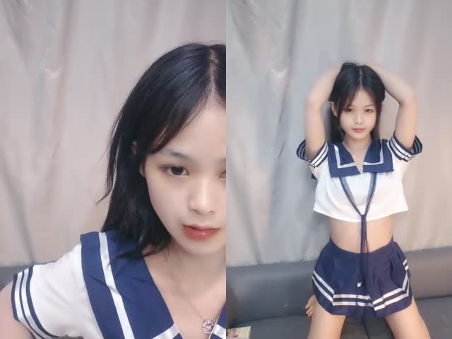 刚成年学妹【小易的so啵啵】2