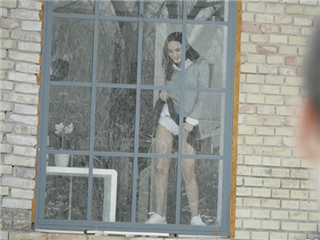 漂亮校花春心难耐勾引两个男同学