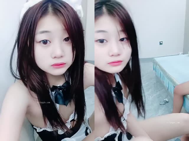 苗窕美乳人妻玩弄狼友鸡巴被狼友后入爆操…