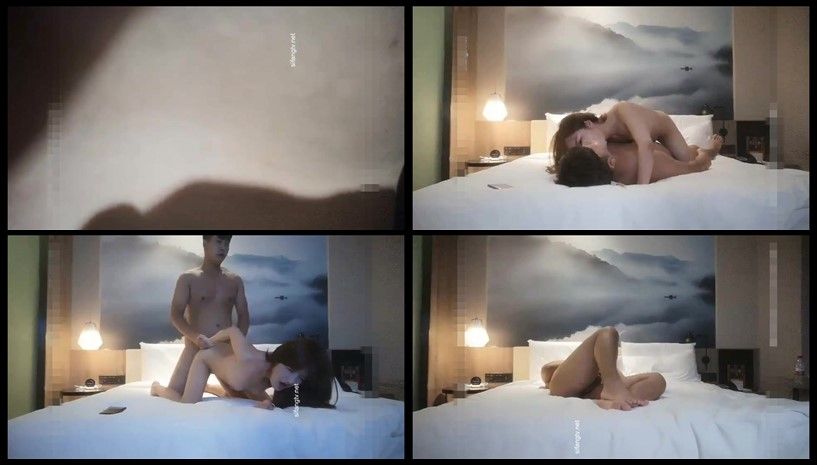 颜值不错红唇妹子和炮友啪啪，舔奶扣逼毛毛浓密特写抽插后入猛操，骑乘插入呻吟非常诱人 