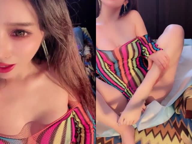 风情欲姐淫声荡语撩骚互动,近拍掰穴卖骚道具玩弄无毛粉穴…