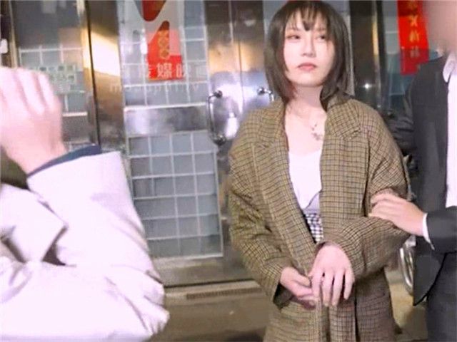 皇家华人联合出品-同学会背叛女友