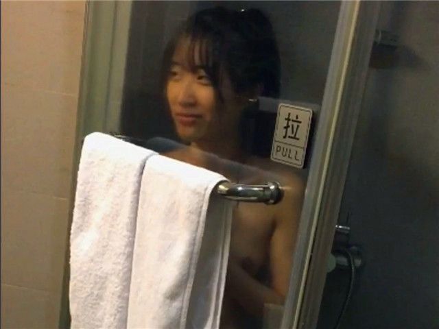 百度云持续发酵 华东财经系妹子小珍与长屌学长啪啪