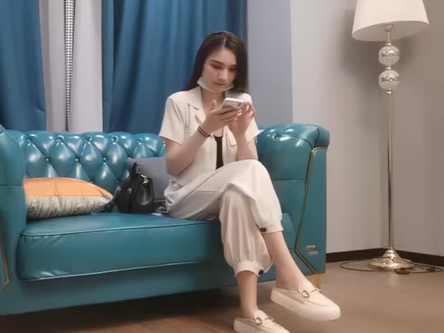 皮蛋小生带你找外围长腿小姐姐