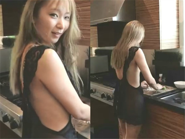 厨房猛插正做饭的骚货女友 